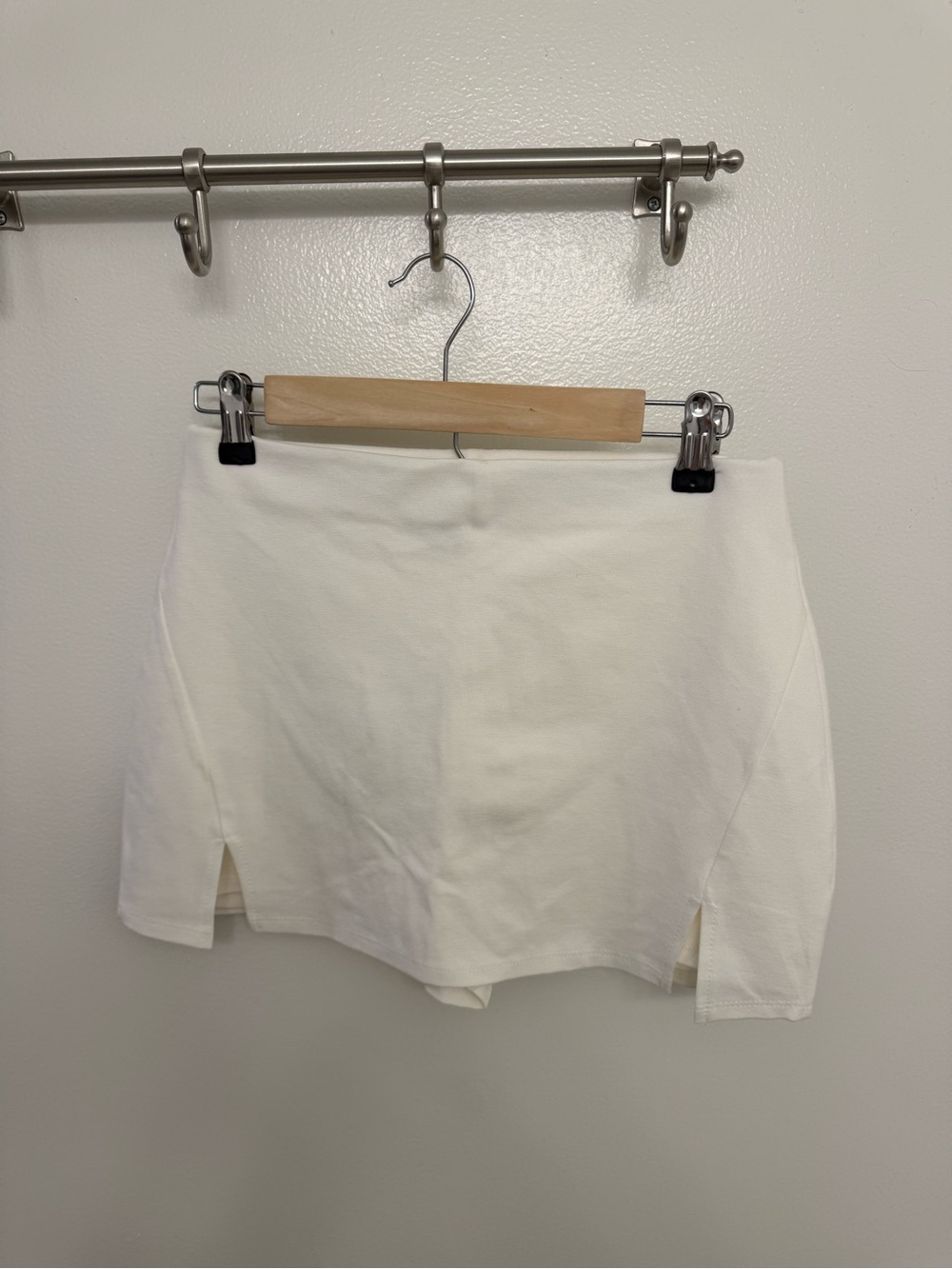 Windsor White Skort-Style Side Slit Shorts
